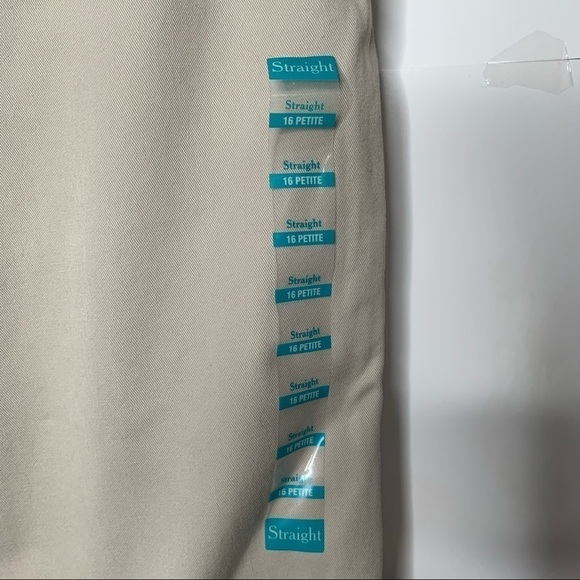 New LL BEAN Women's 16 Pet Favorite Fit Khaki Beige Chino Pant Straight Casual - Picture 4 of 8